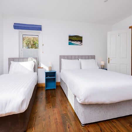 An Capall Dubh B&B 丁格尔 外观 照片