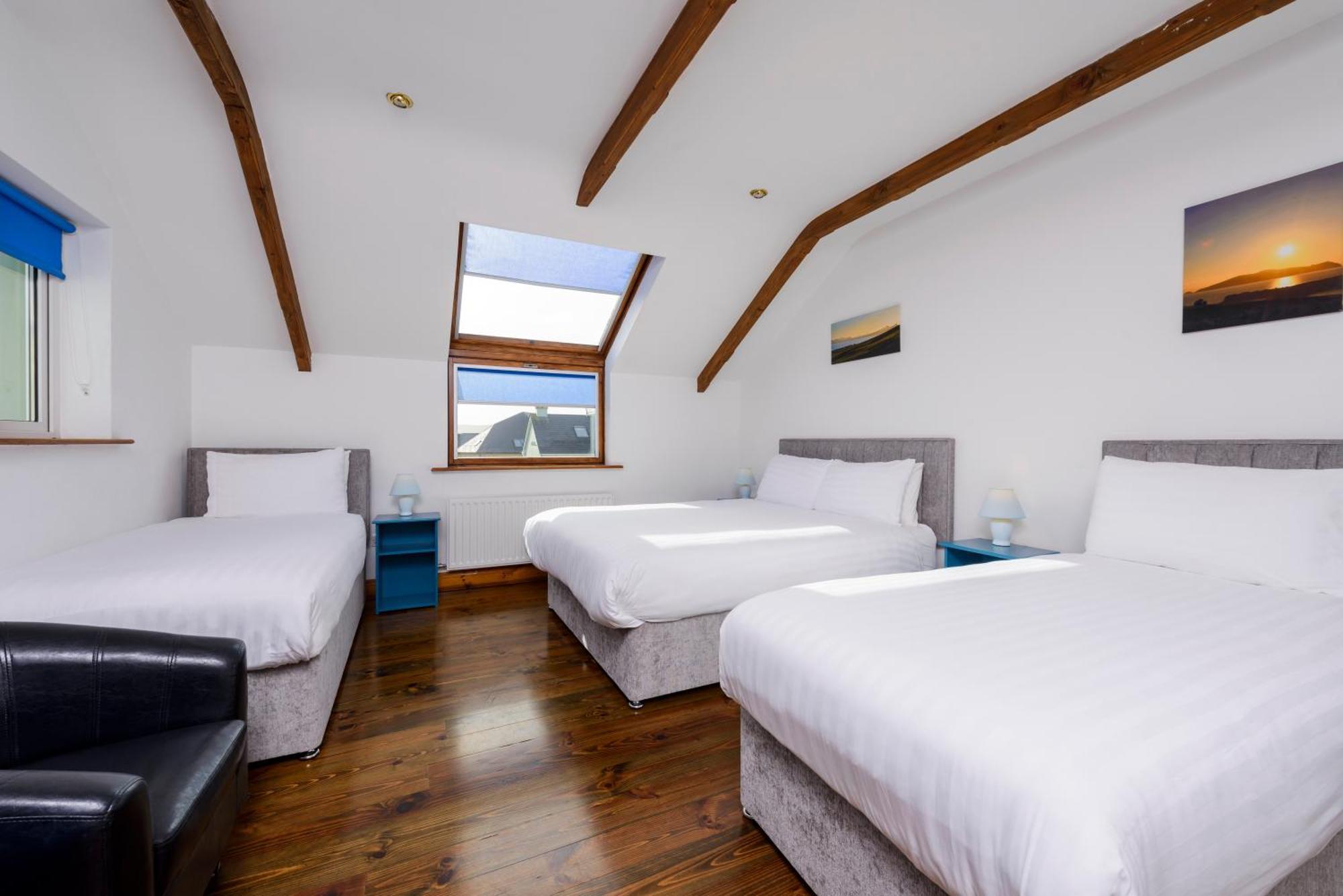 An Capall Dubh B&B 丁格尔 外观 照片