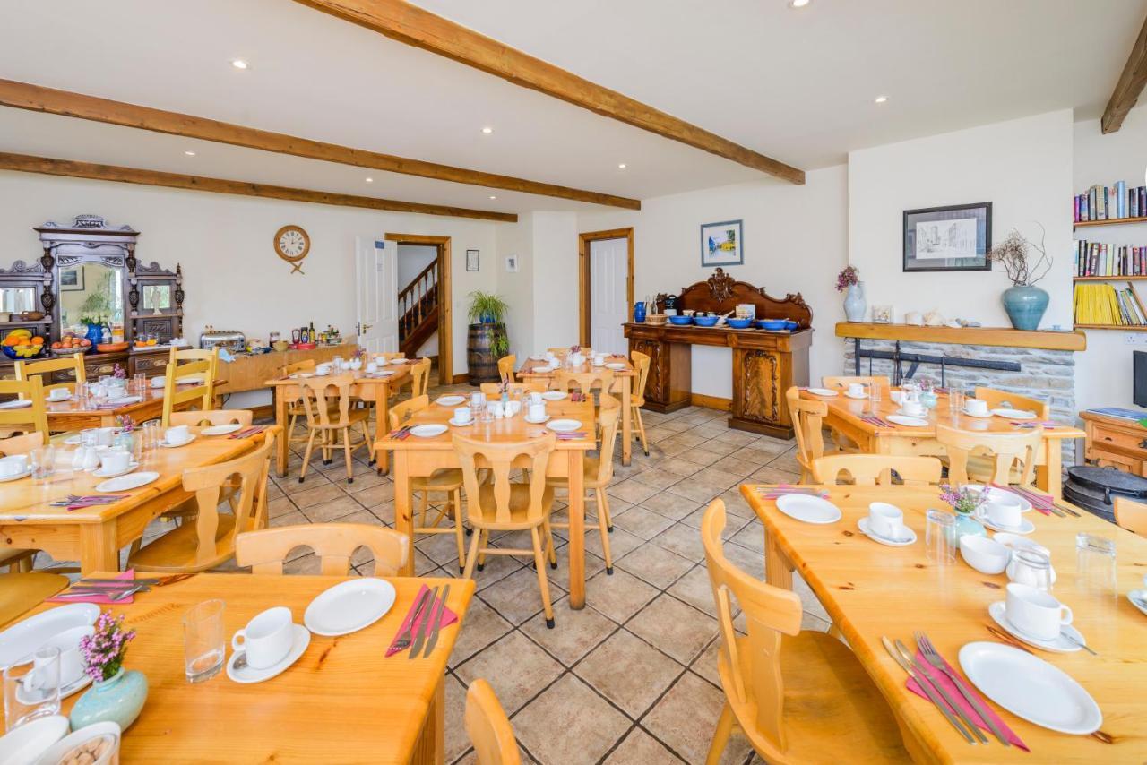 An Capall Dubh B&B 丁格尔 外观 照片