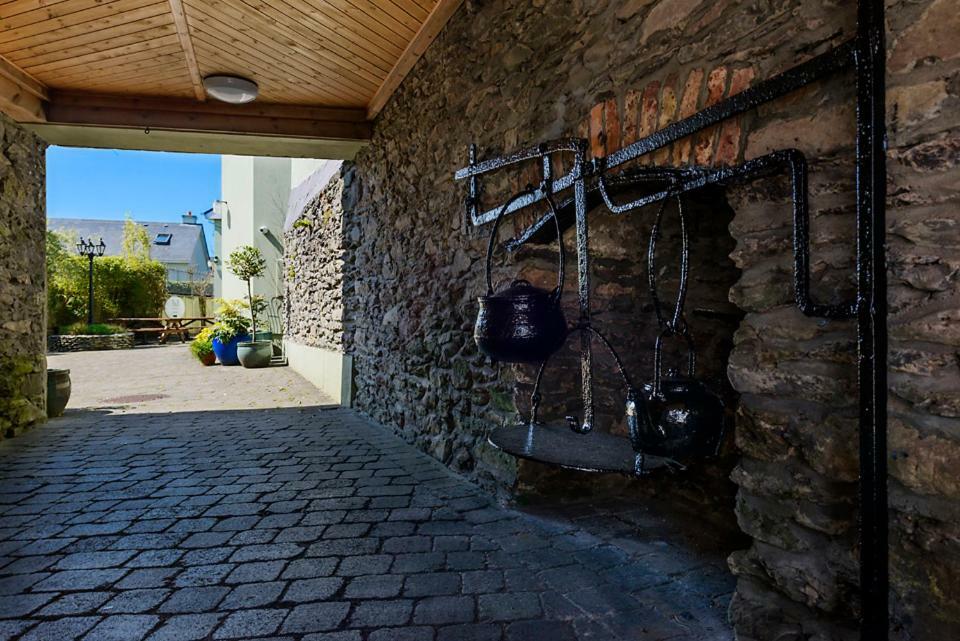 An Capall Dubh B&B 丁格尔 外观 照片