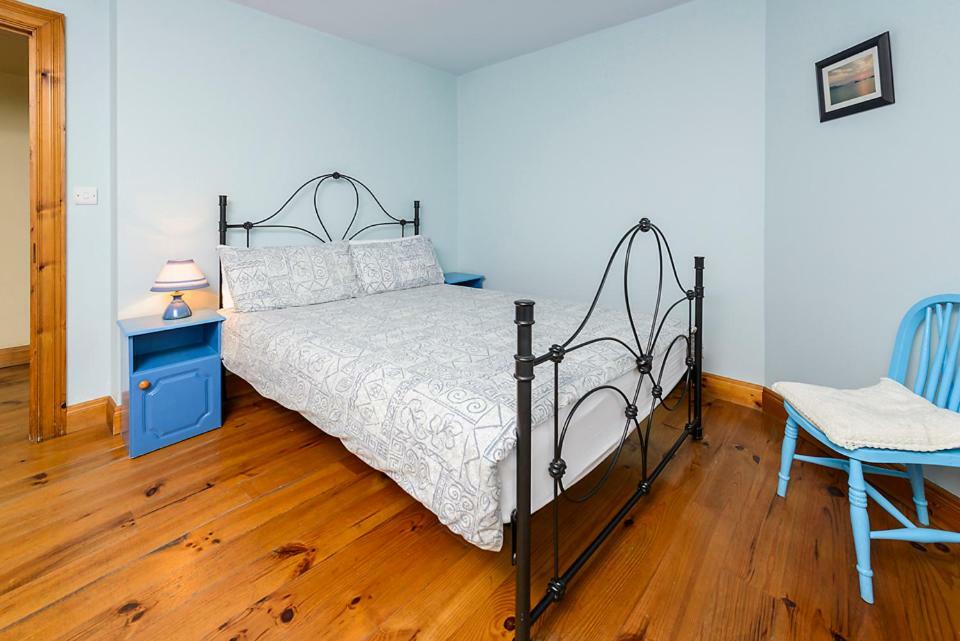 An Capall Dubh B&B 丁格尔 外观 照片