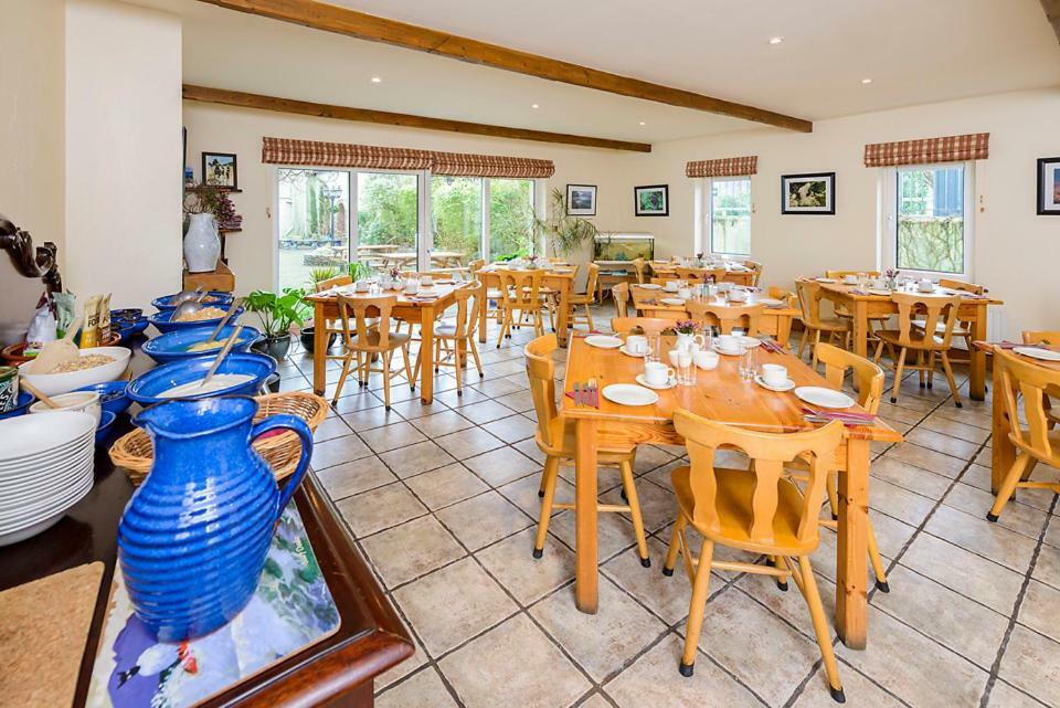 An Capall Dubh B&B 丁格尔 外观 照片